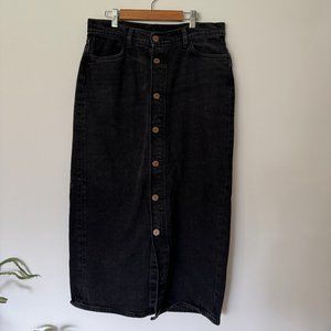Monki High Waisted button down Denim Skirt in Black